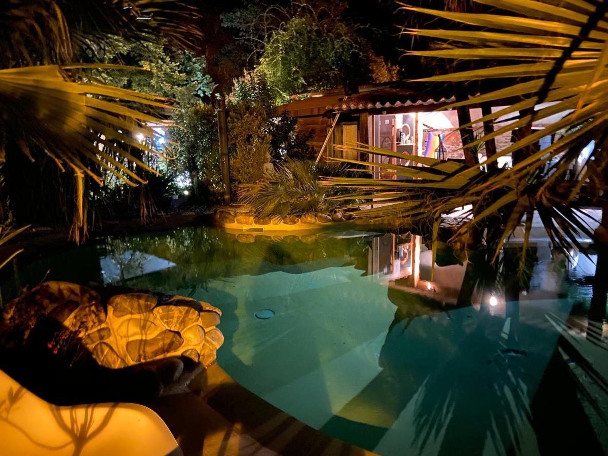 Chambre D'Hotes "Le Village" Villenouvelle Екстер'єр фото