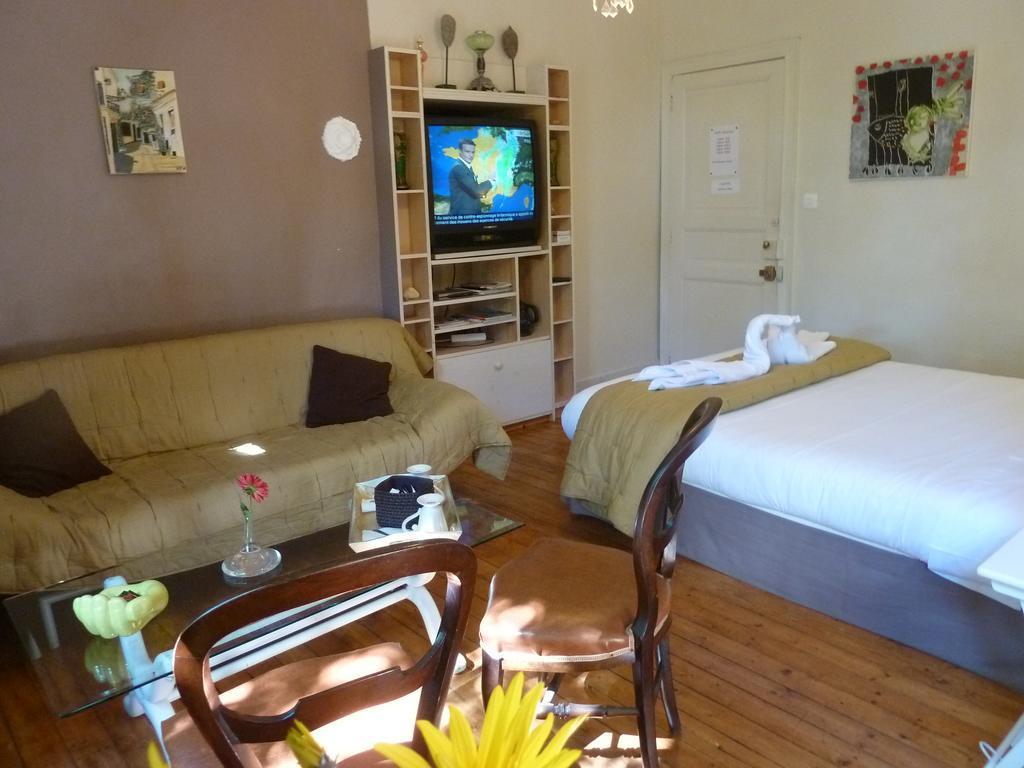 Chambre D'Hotes "Le Village" Villenouvelle Номер фото